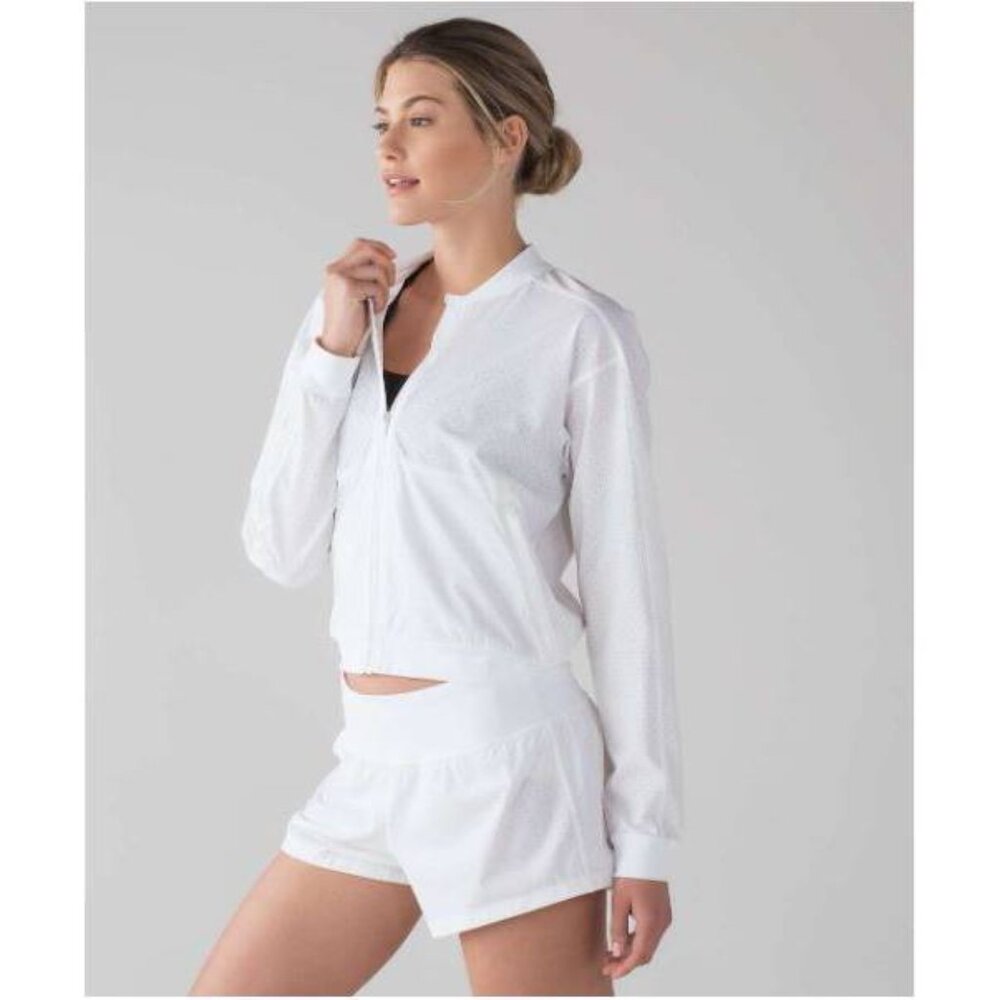 Lululemon Final Lap Bomber Jacket White Zipper Pockets Size 4 MSRP $128 NWOT
